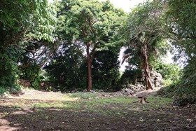 按司根津栄屋敷跡